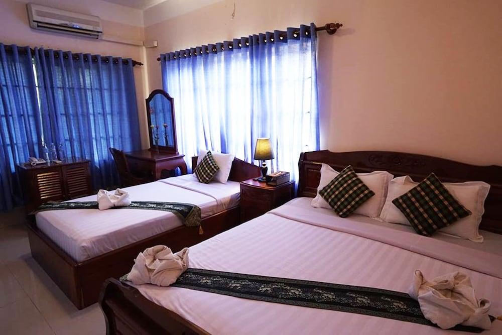 Hotel Riverside 2*