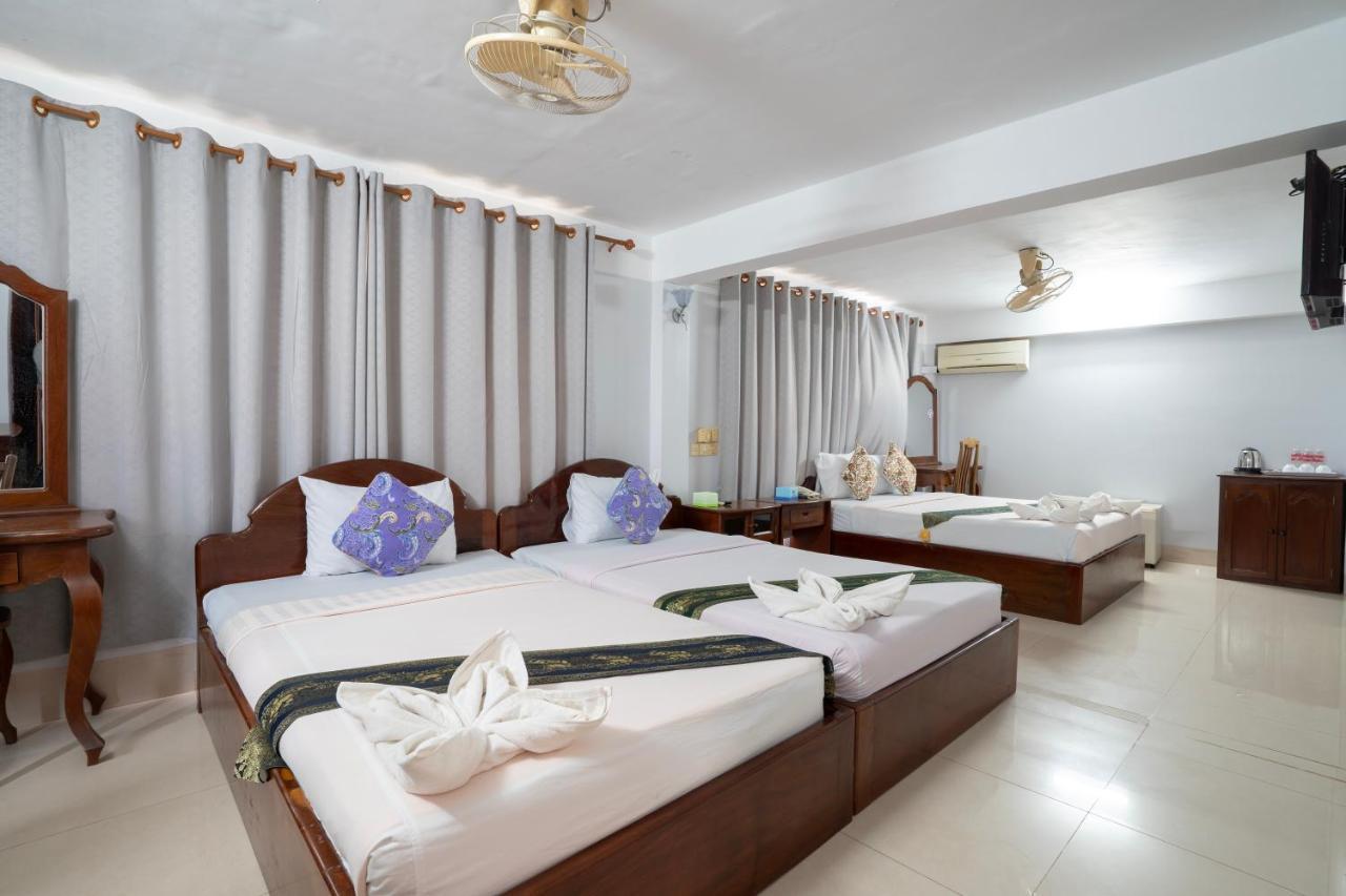 Riverside Hotel 2*