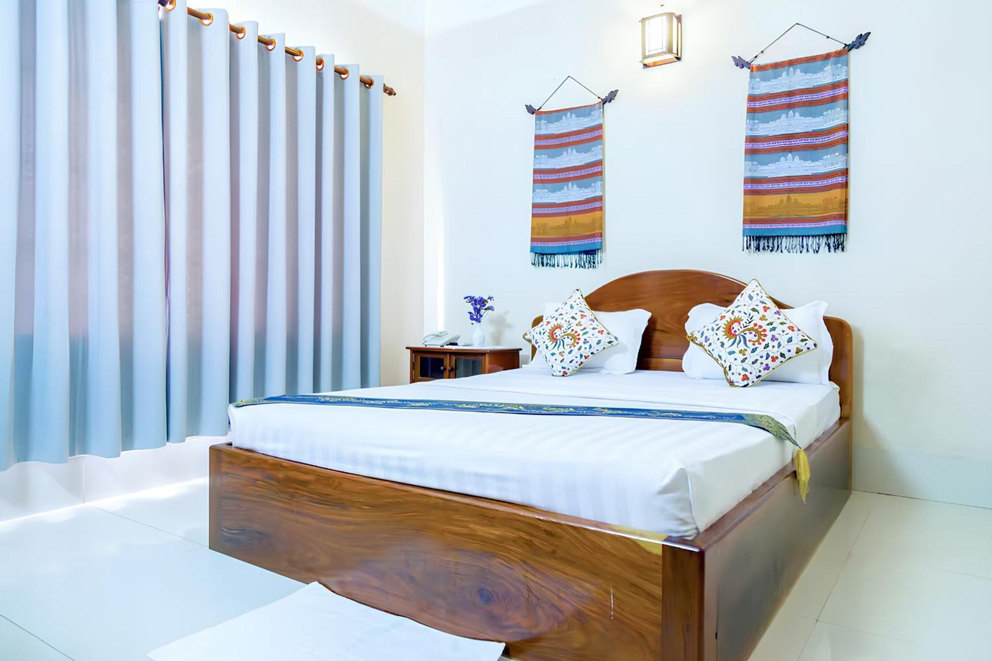 Hotel Riverside 2*