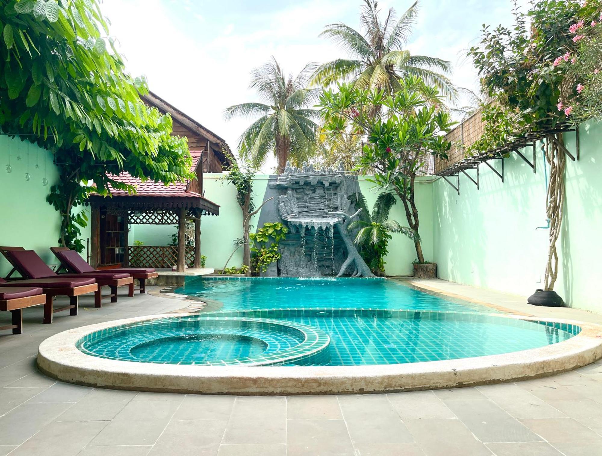 Hotel Riverside Siem Reap