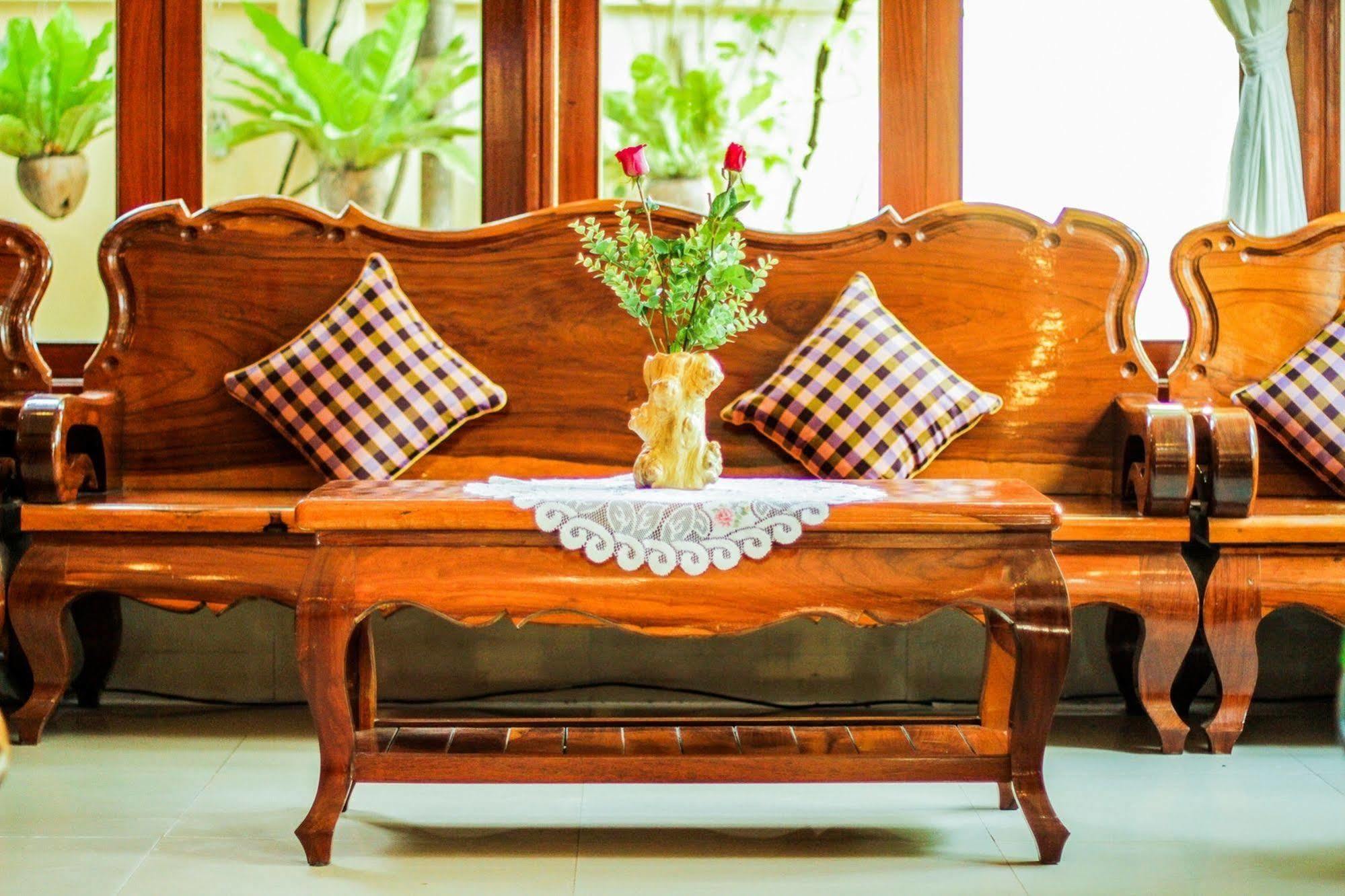 Riverside Hotel Siem Reap