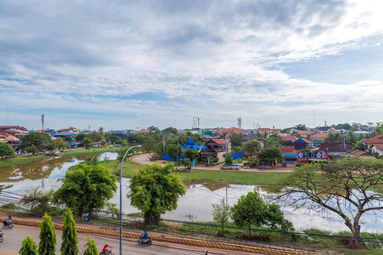 Riverside Hotel Siem Reap
