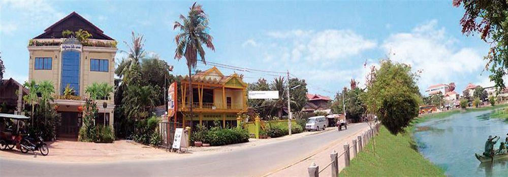 Riverside Hotel