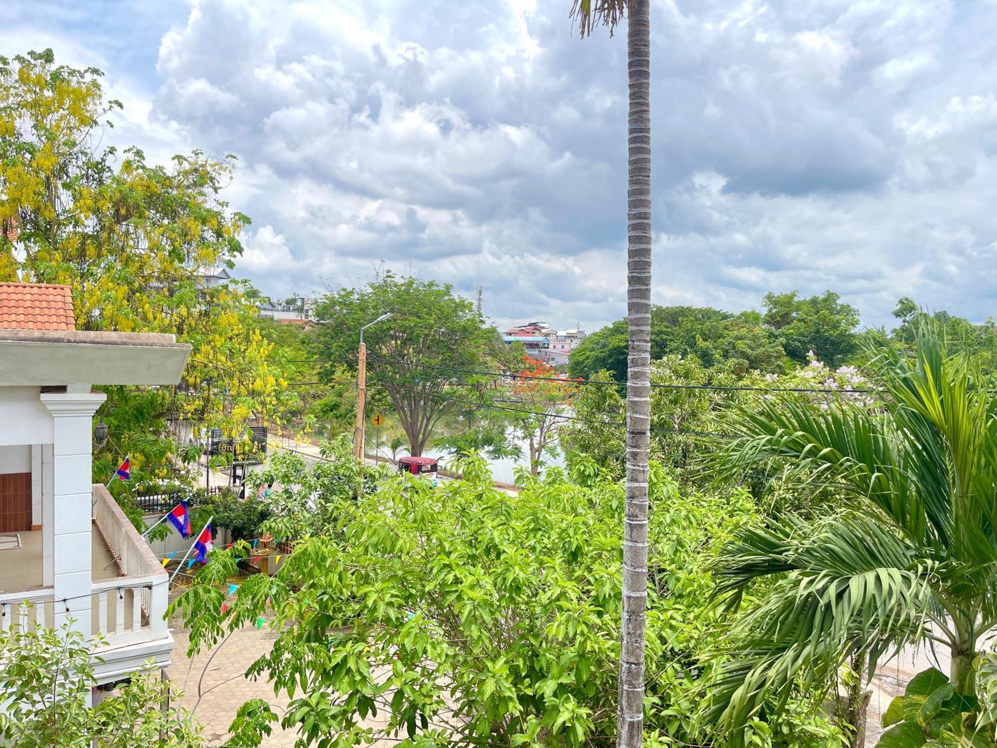 Riverside 2* Siem Reap